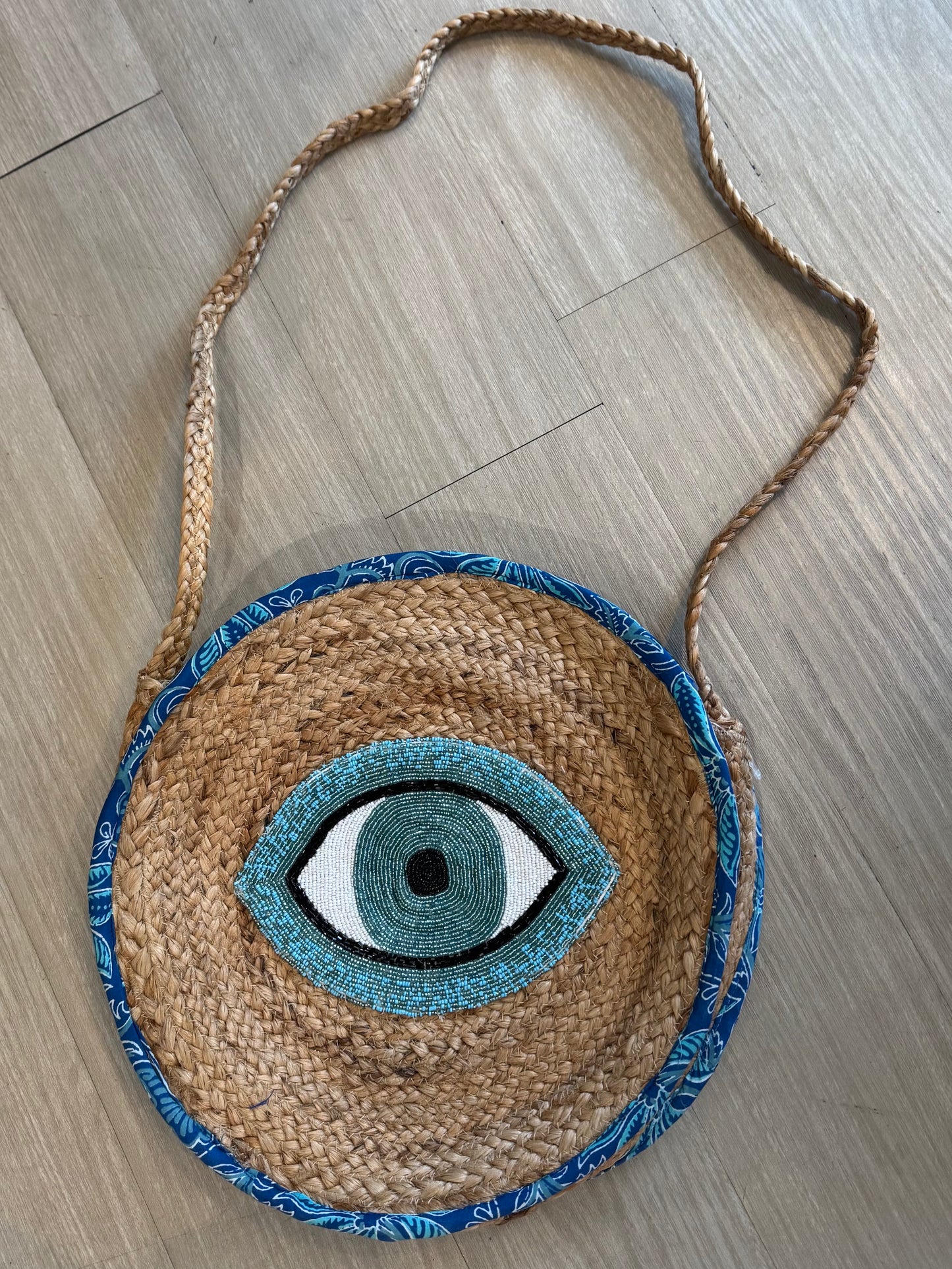 Ocean Eyes Round Tote
