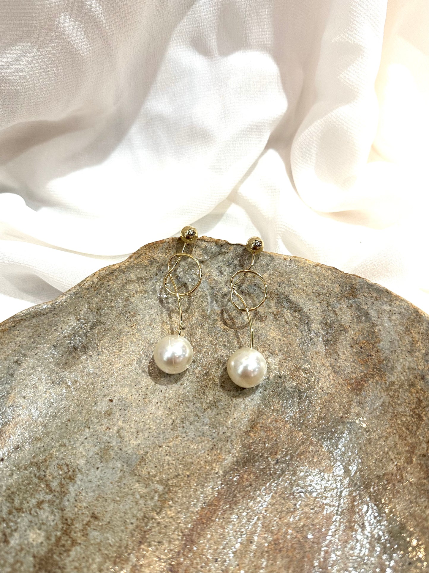 Swirl Pearl Earrings