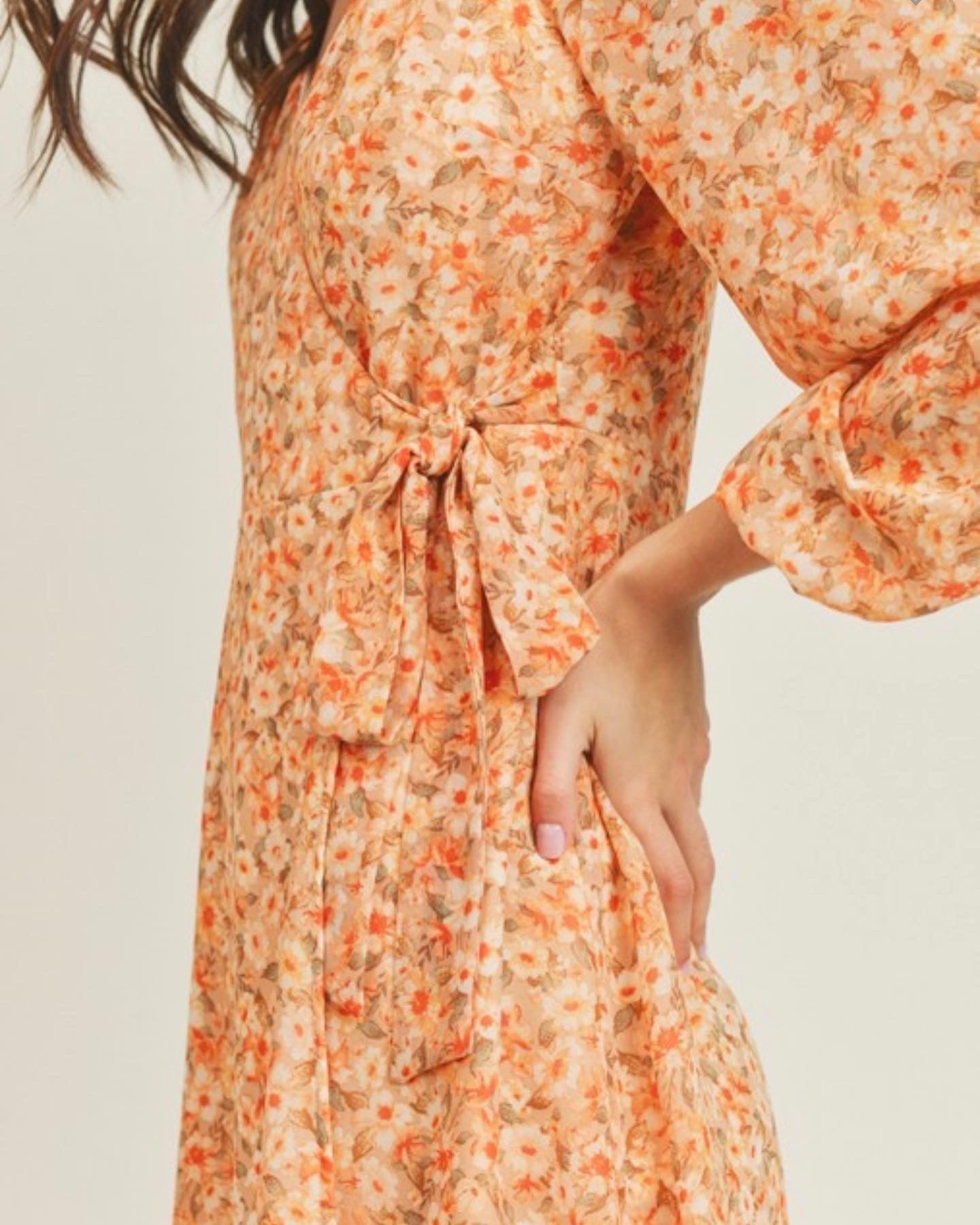 Bella Como una Flor Wrap around Dress