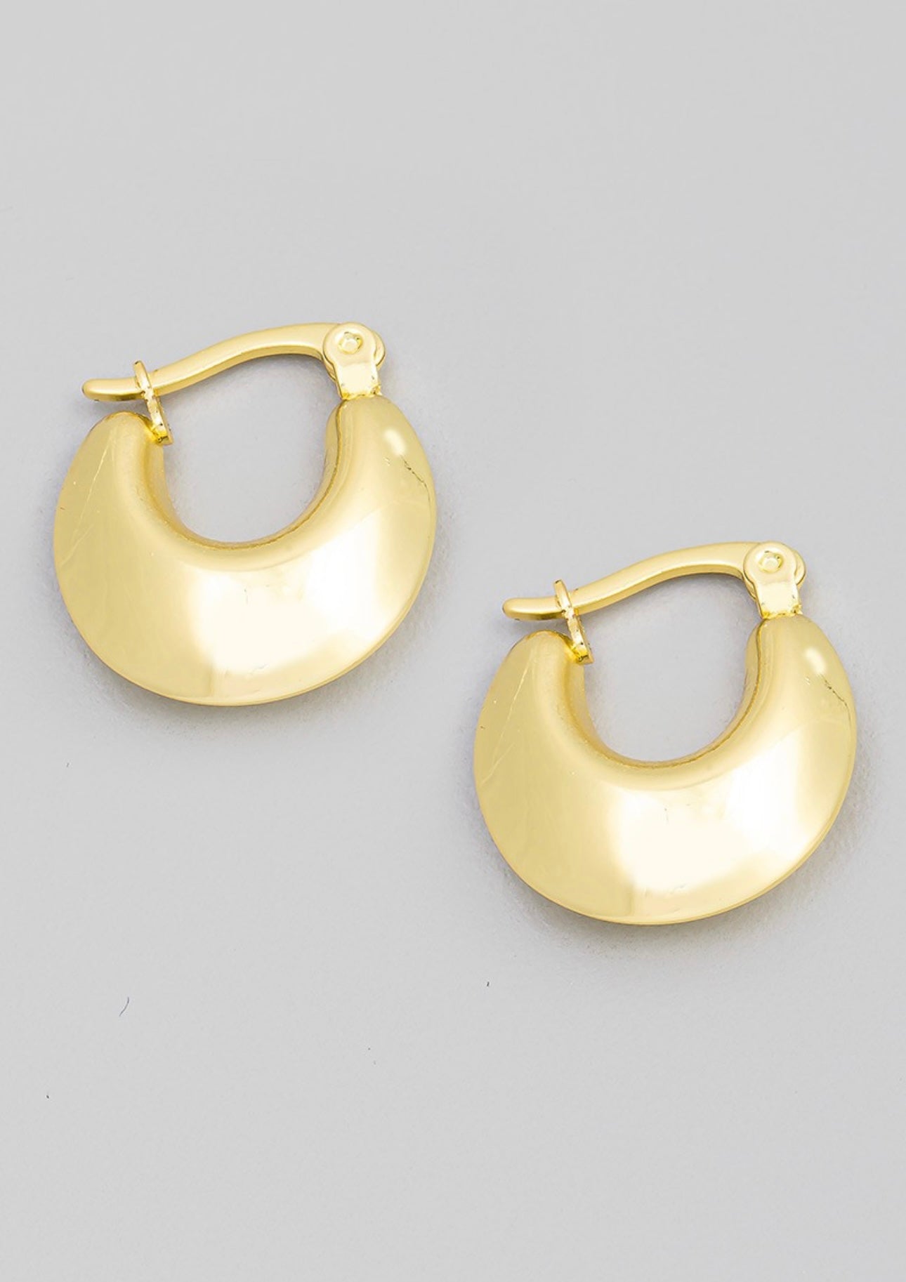 Nyla Hoops