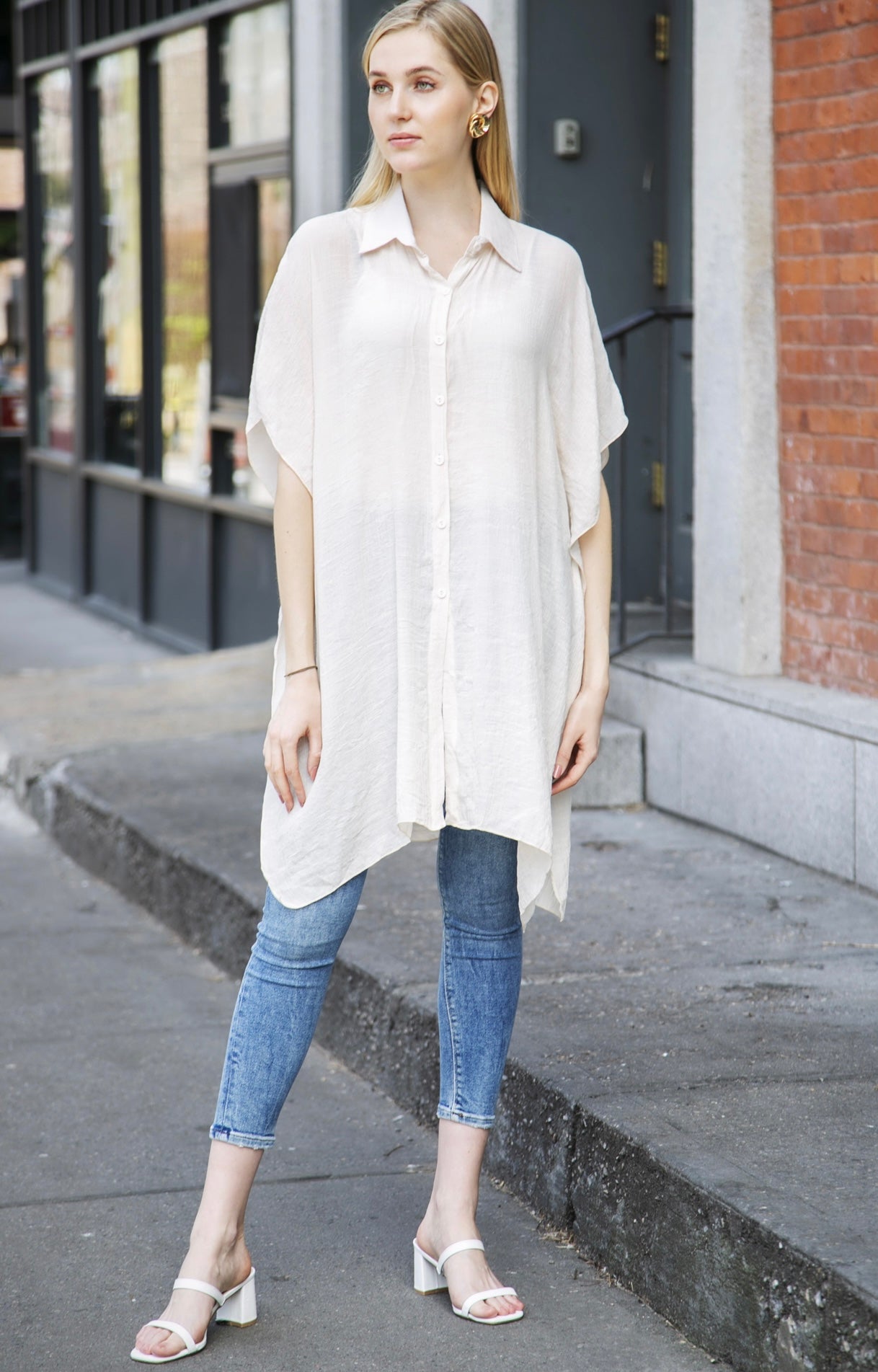 Jane Oversized Long, Sleeveless Shirt