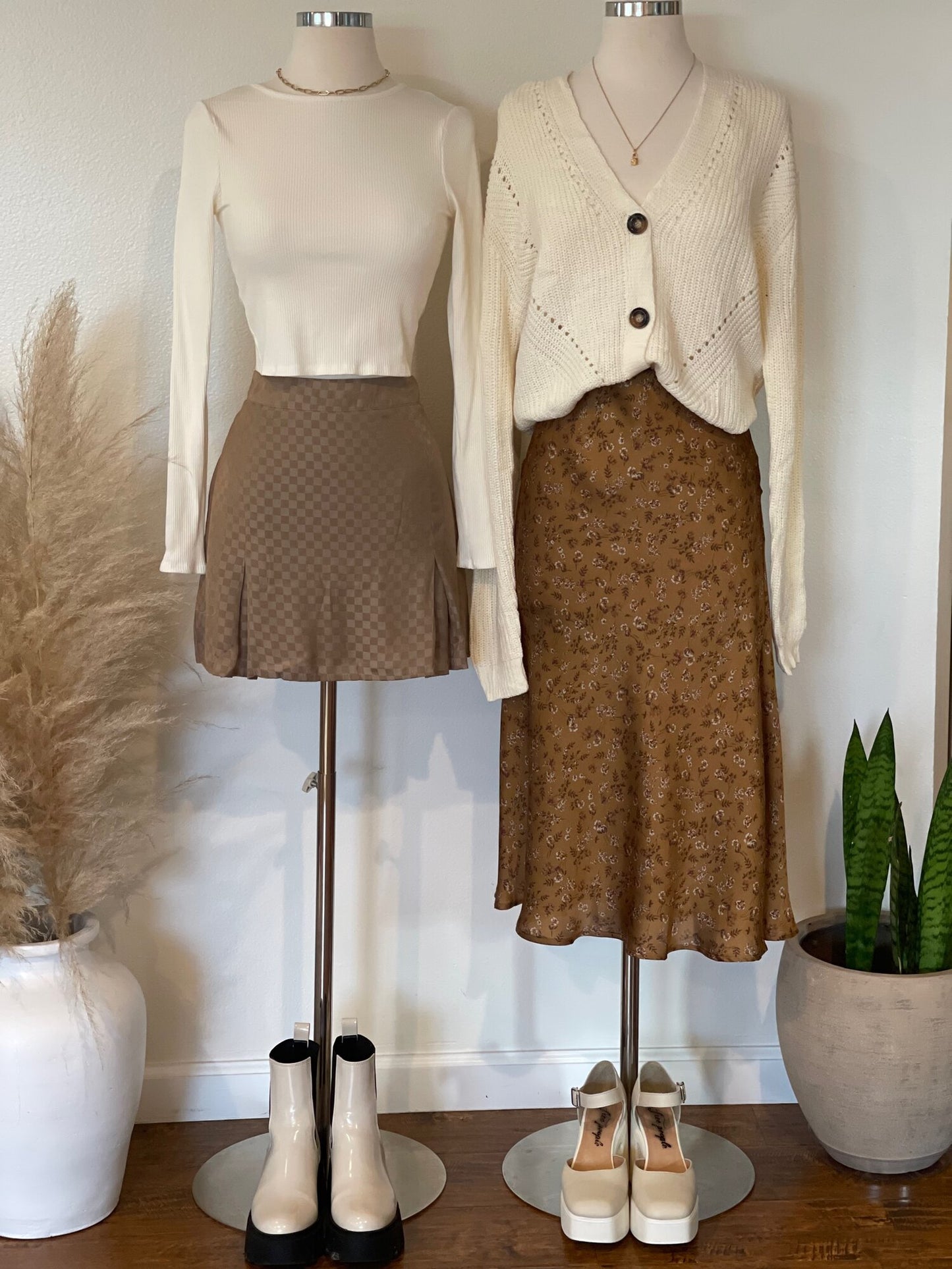 Come Check this Mini Skirt