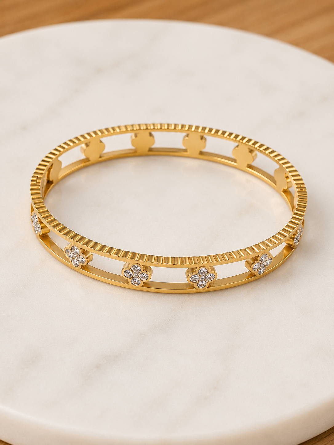 Rhinestone Clover Bangle
