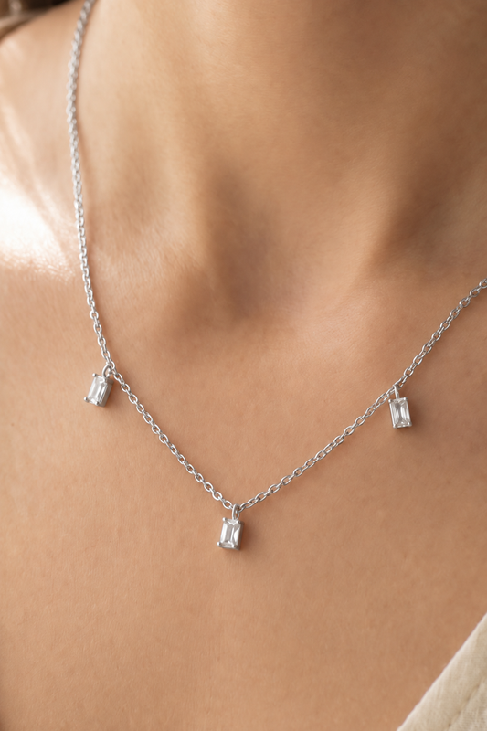 Dainty Lumi Necklace