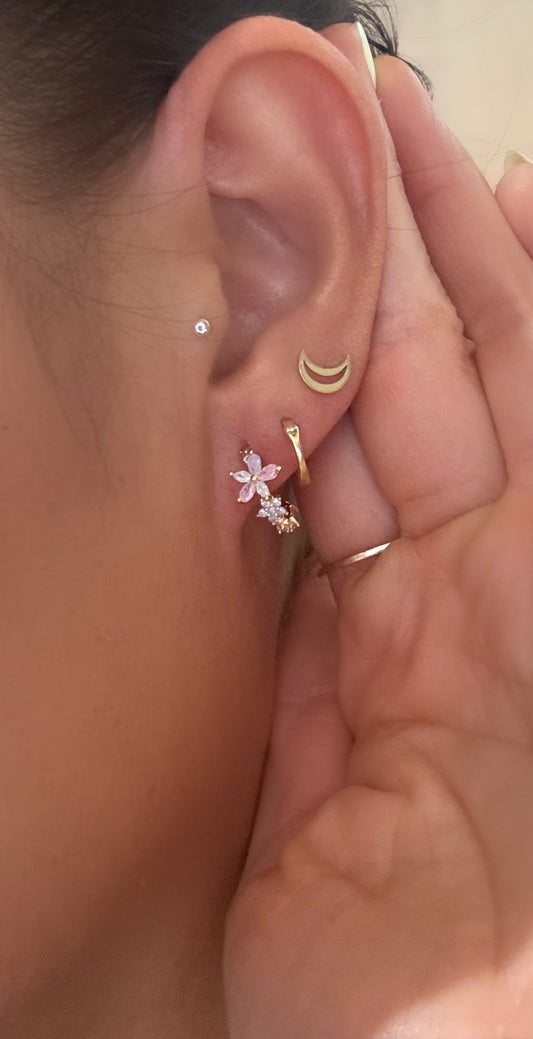 Dazzling flower Mini Hoops