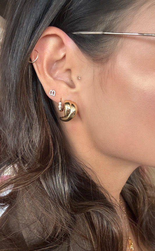 Modern Muse Curved X Earrings