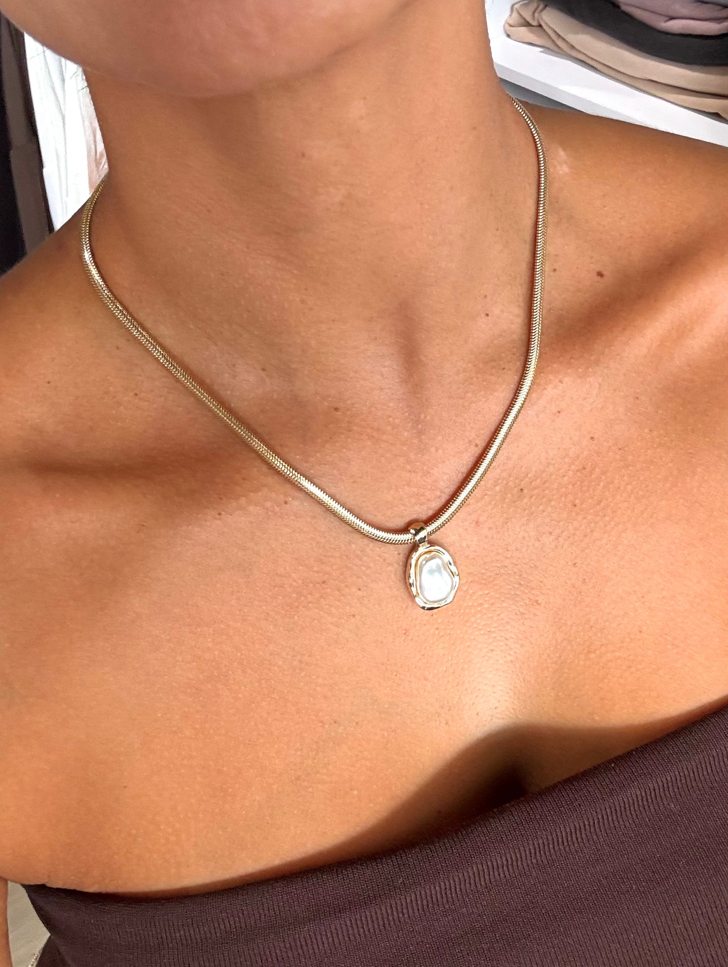 Snake Chain Necklace Baroque Pearl-Style Pendant