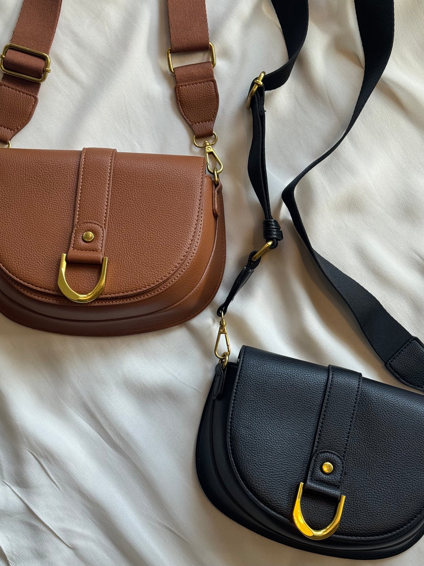 Allie Saddle Crossbody Bag