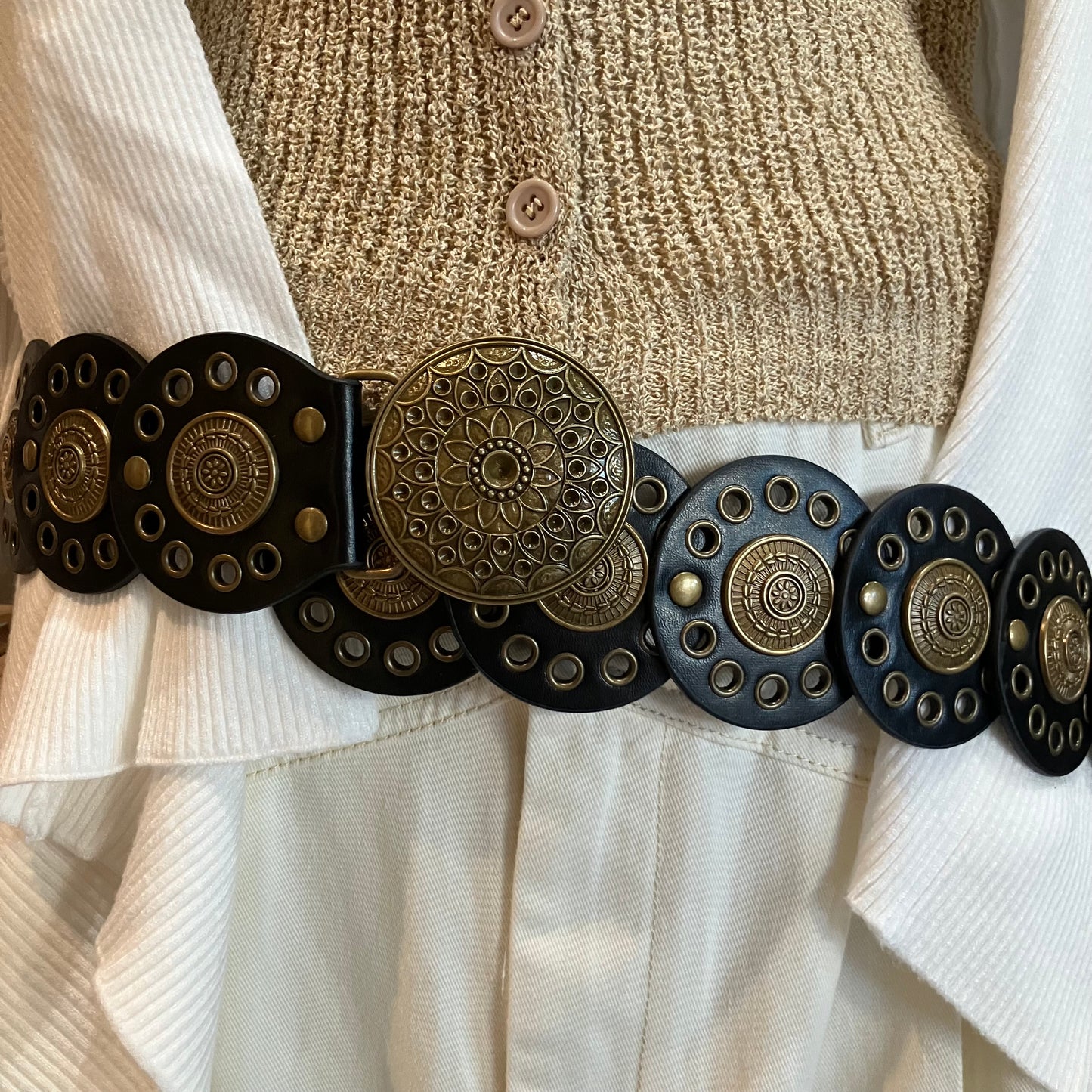 Western Wide Oval Buckle Belt