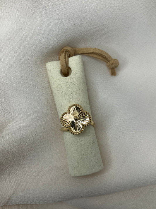 Gold Clover Ring