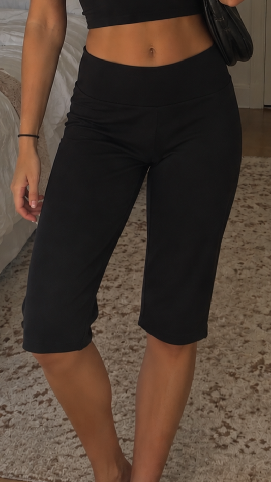 Sleek Capri Leggings