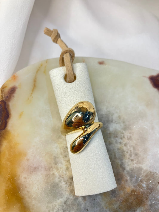 Large Geometric Crossover Ring