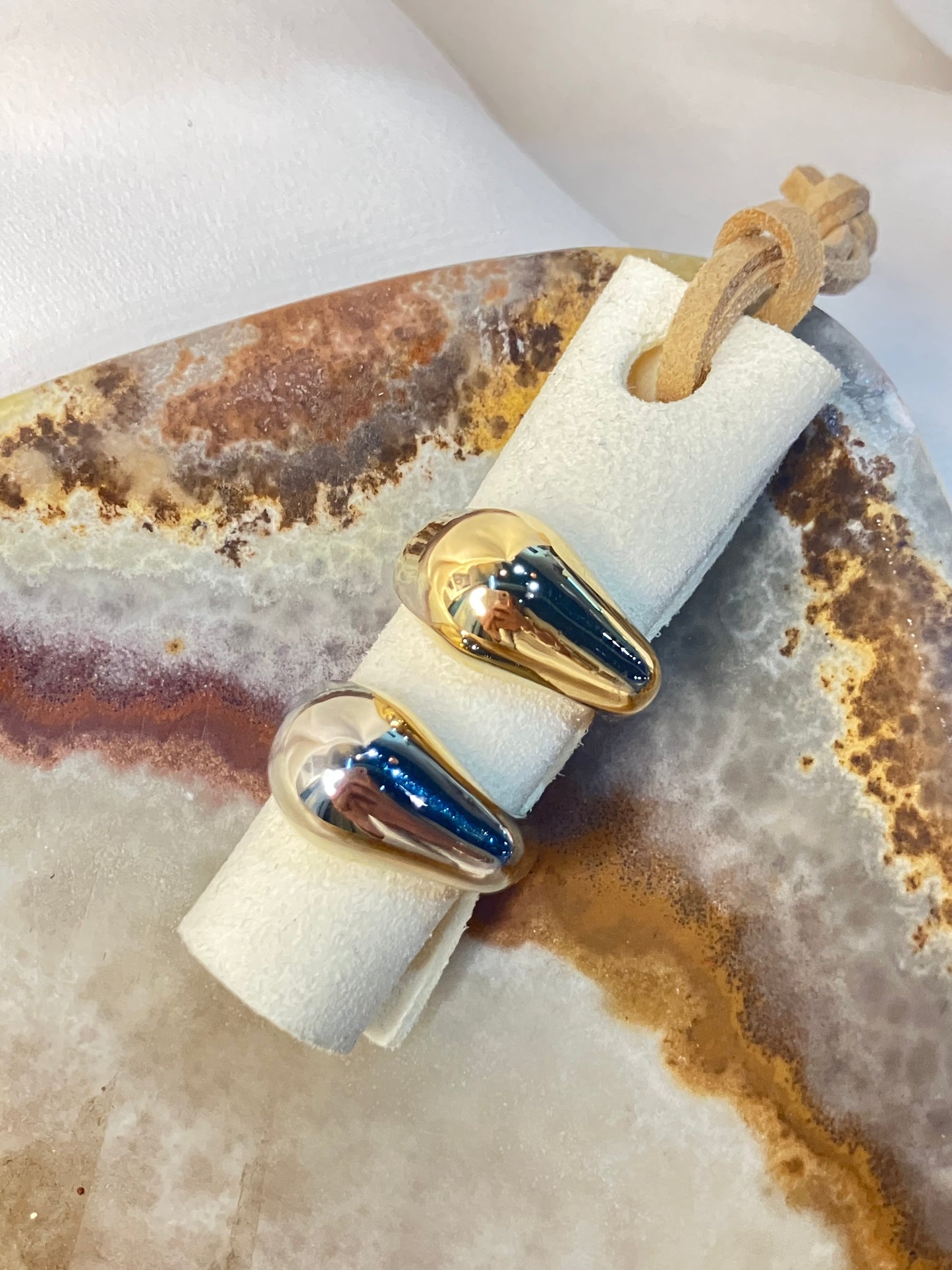 Large Geometric Ring