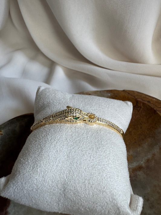 Brilliant Panthere Cuff Bracelet