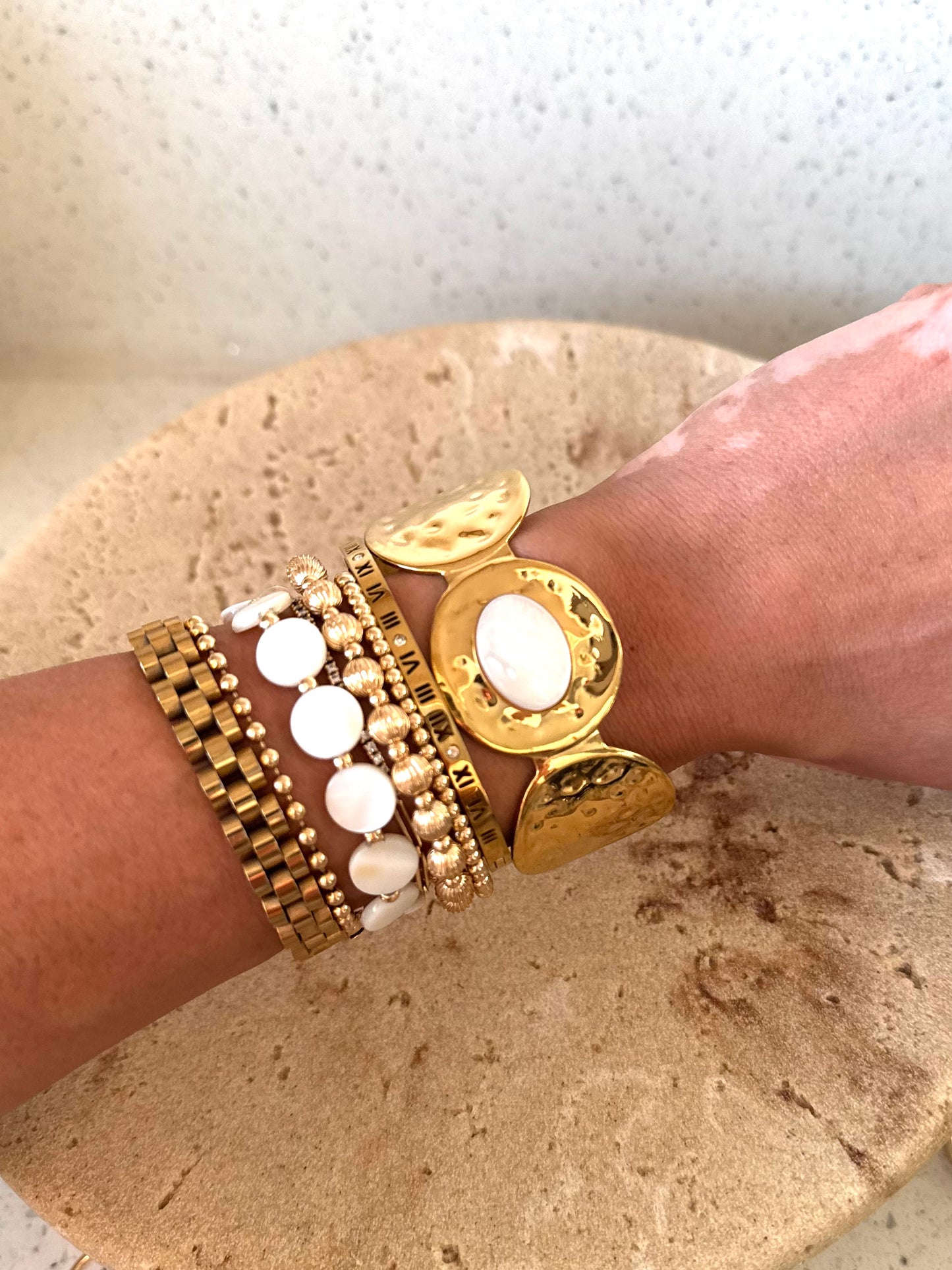 Luminous Pearl Oval Cuff