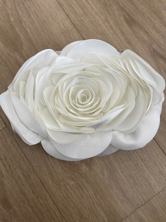 Elegant White Rose Clutch