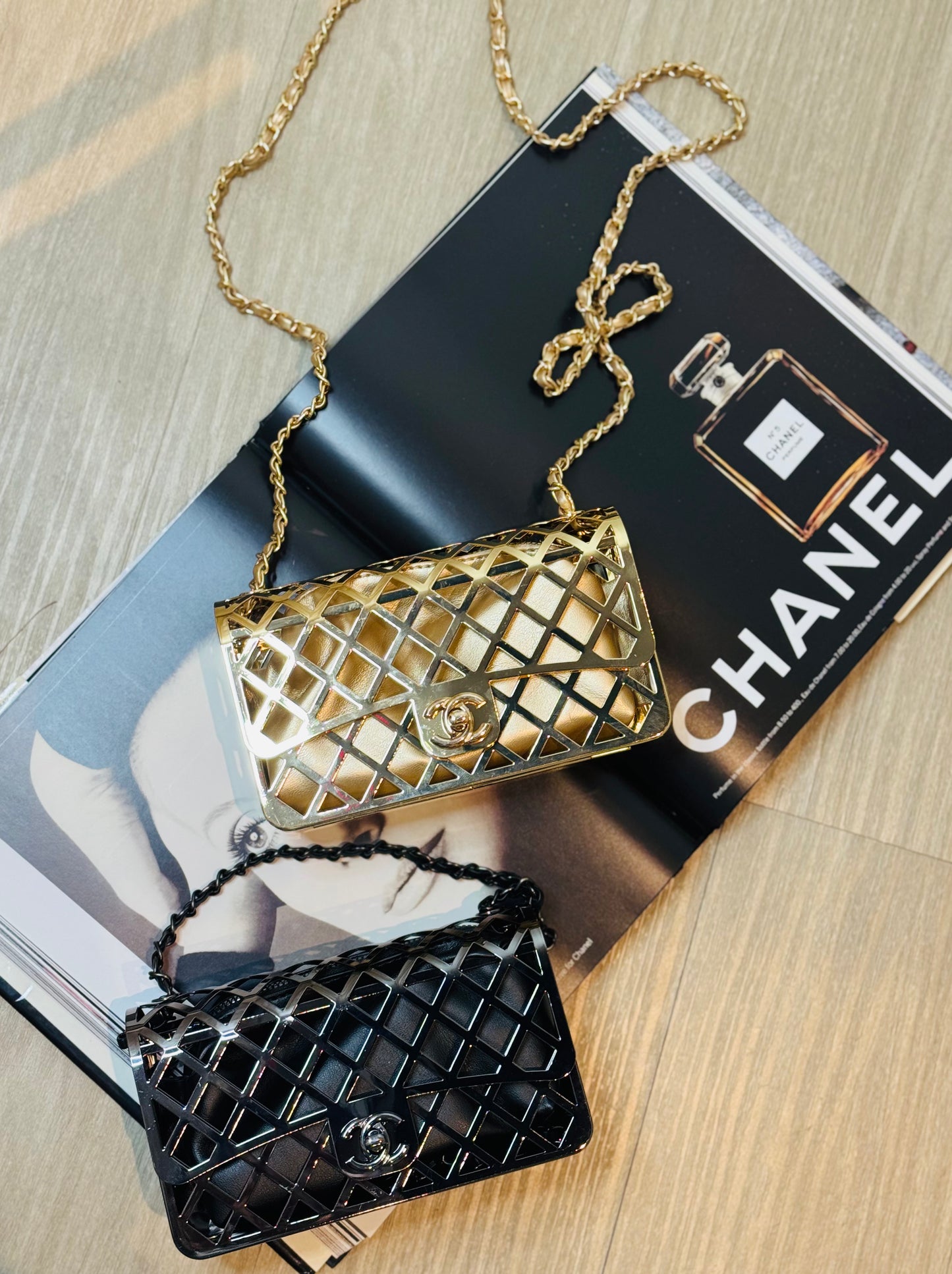Metal Square Chain Crossbody Bag
