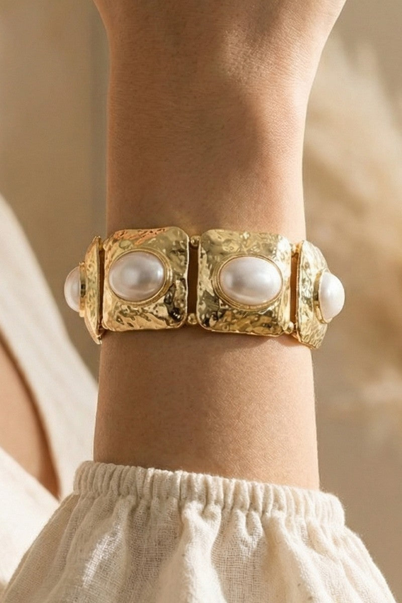 Aurora Square Pearl Band