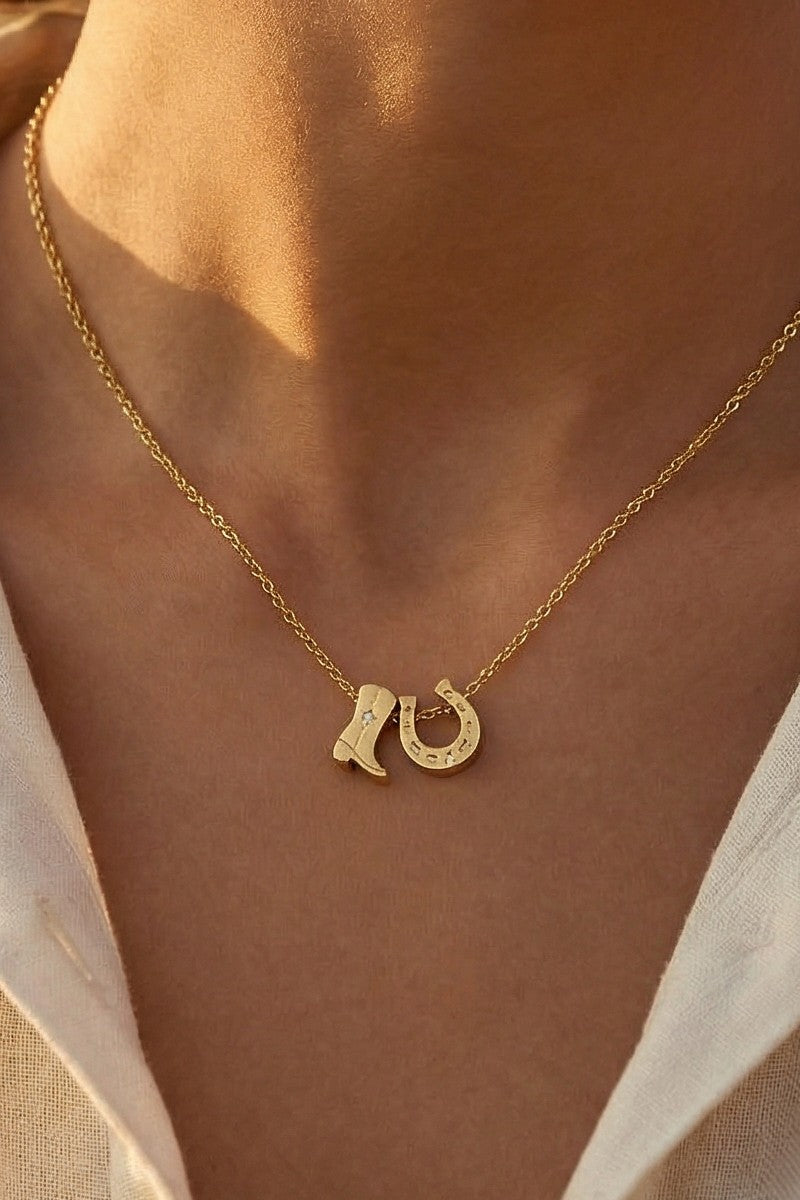 Desert Queen Horseshoe Necklace