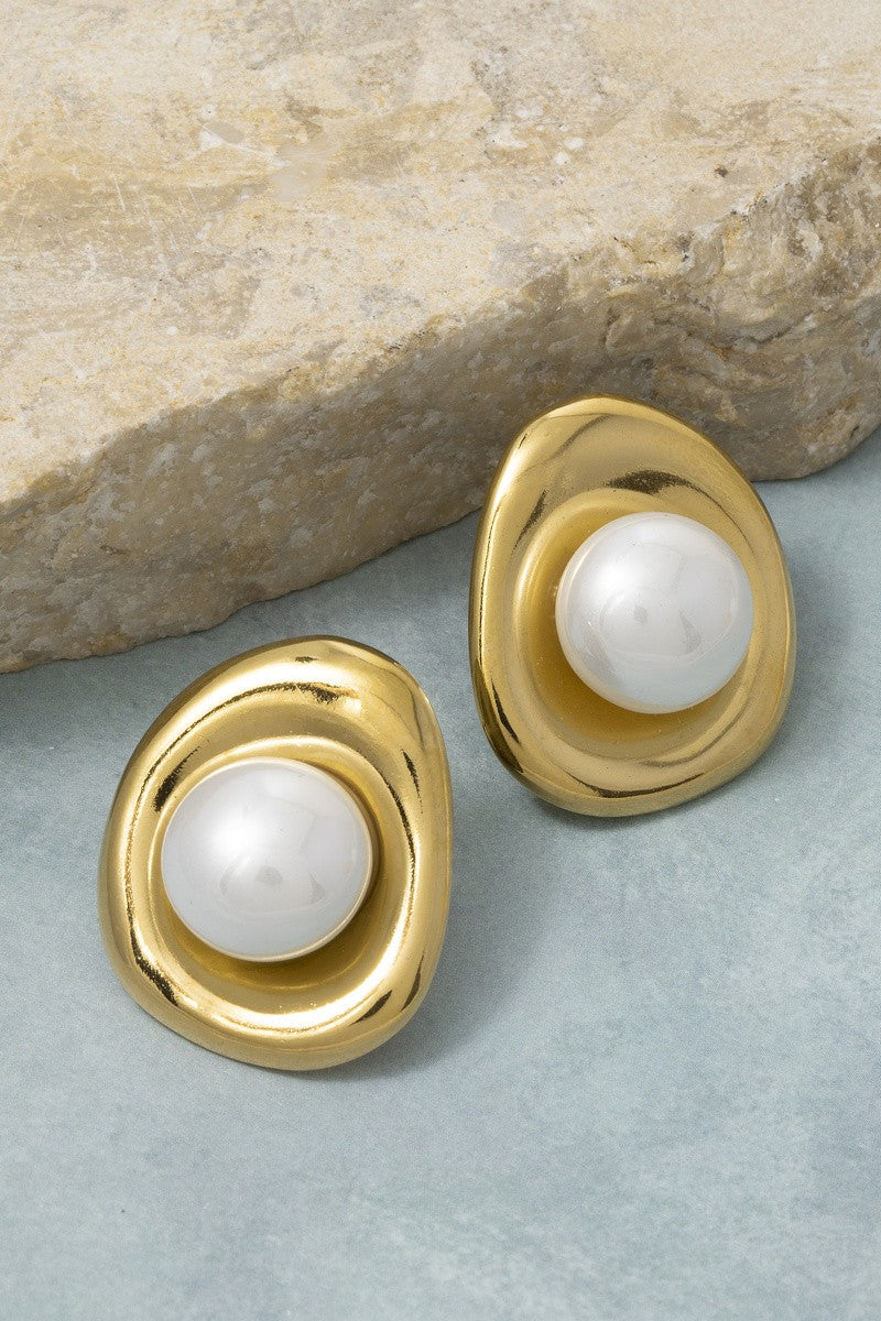 Golden Pearl Frame Studs