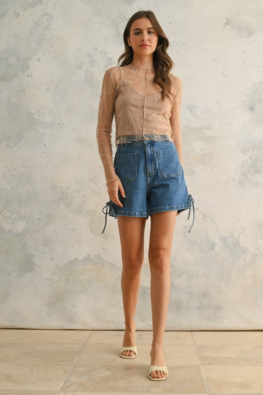Long Sleeve Floral Lace Lining Top