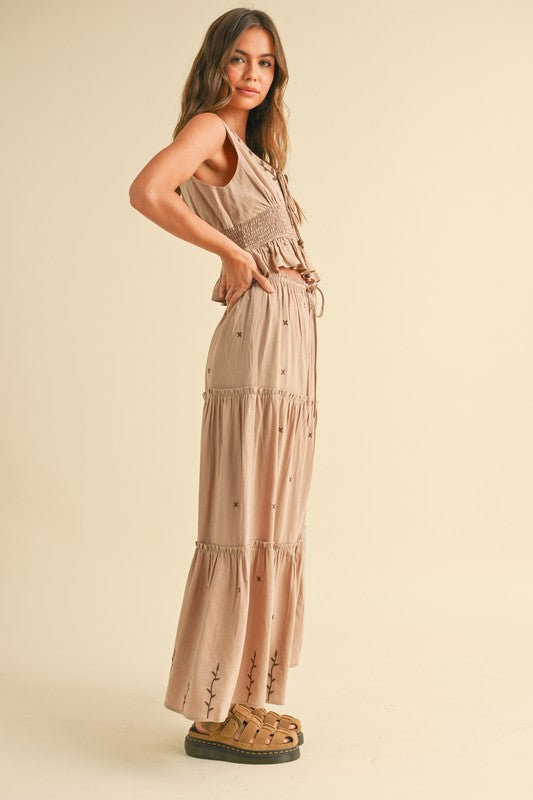 Embroidery Smocking Waist V-neck Top